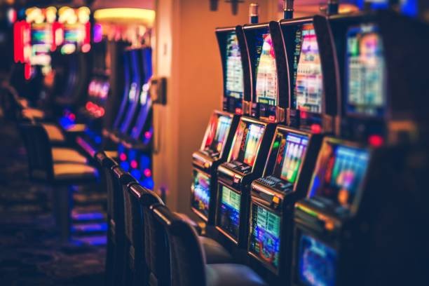 bela toto platform interface showing live dealer tables and sportsbook markets